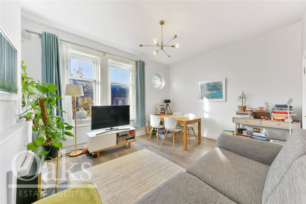 Property photo 3 of 21 Picture No. 19