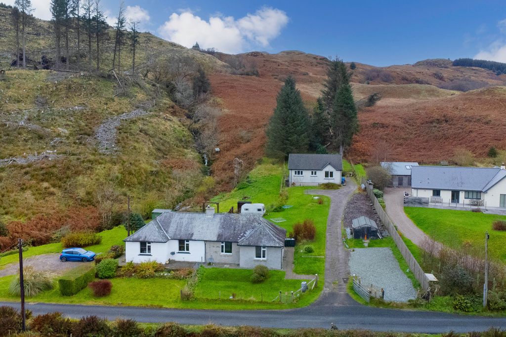 Property photo 1 of 21