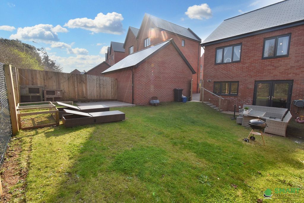 Property photo 1 of 13