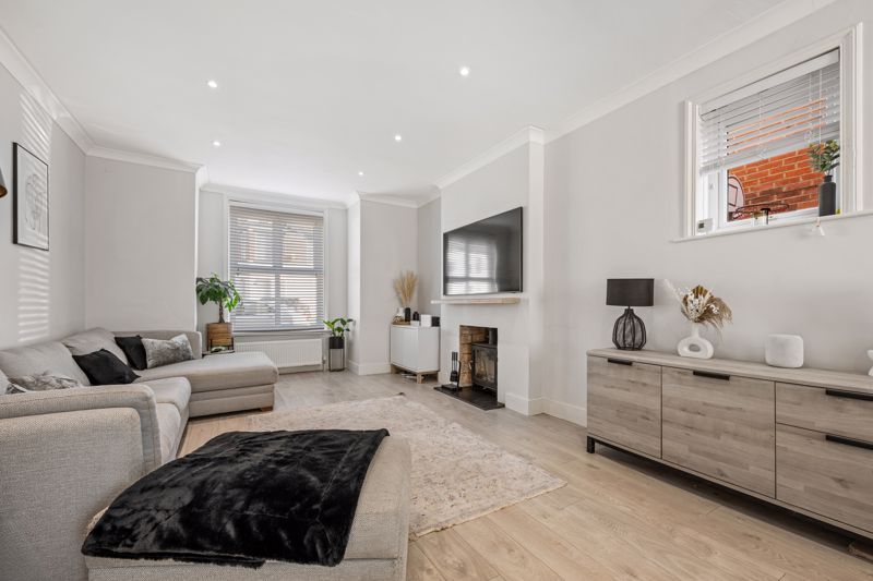 Property photo 3 of 12 Photo 30