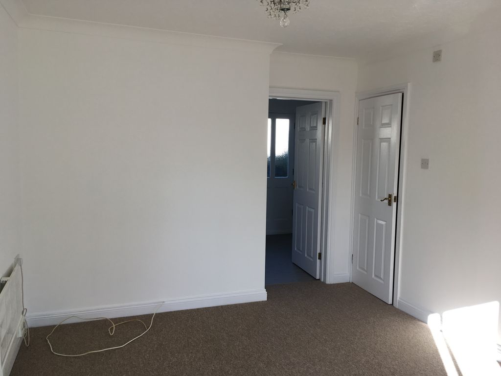 Property photo 2 of 13 Lounge