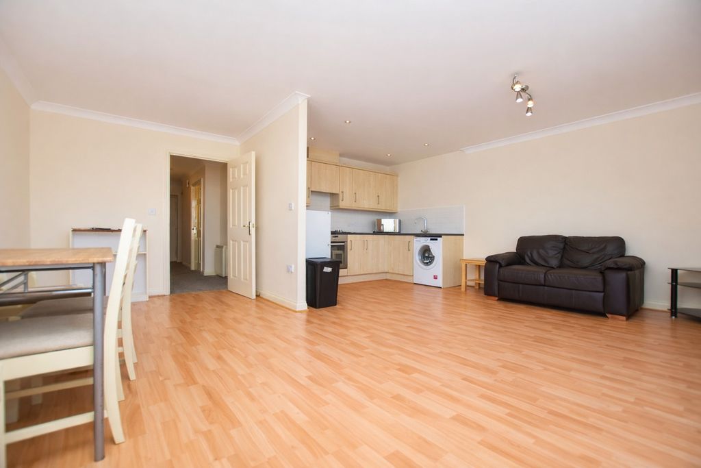 Property photo 2 of 7