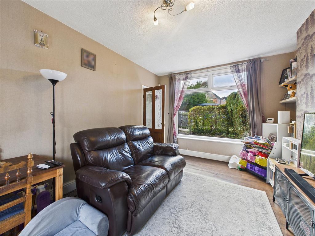 Property photo 2 of 13 Cam05476G0-Pr0079-Still024.Jpg