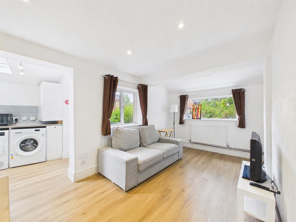 Property photo 2 of 31 111.Png