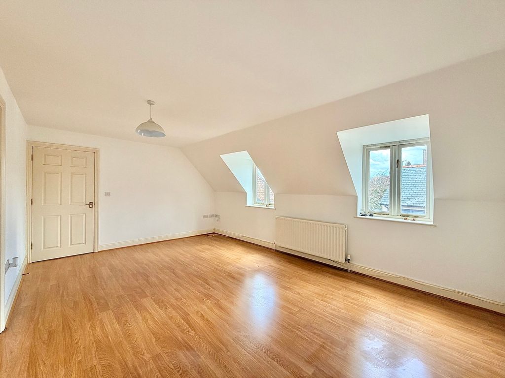 Property photo 2 of 8 Lounge View 1