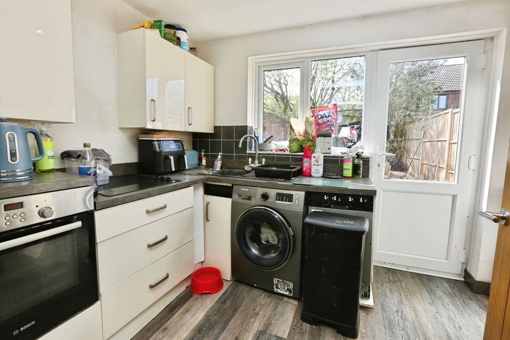 Property photo 2 of 17 Photo