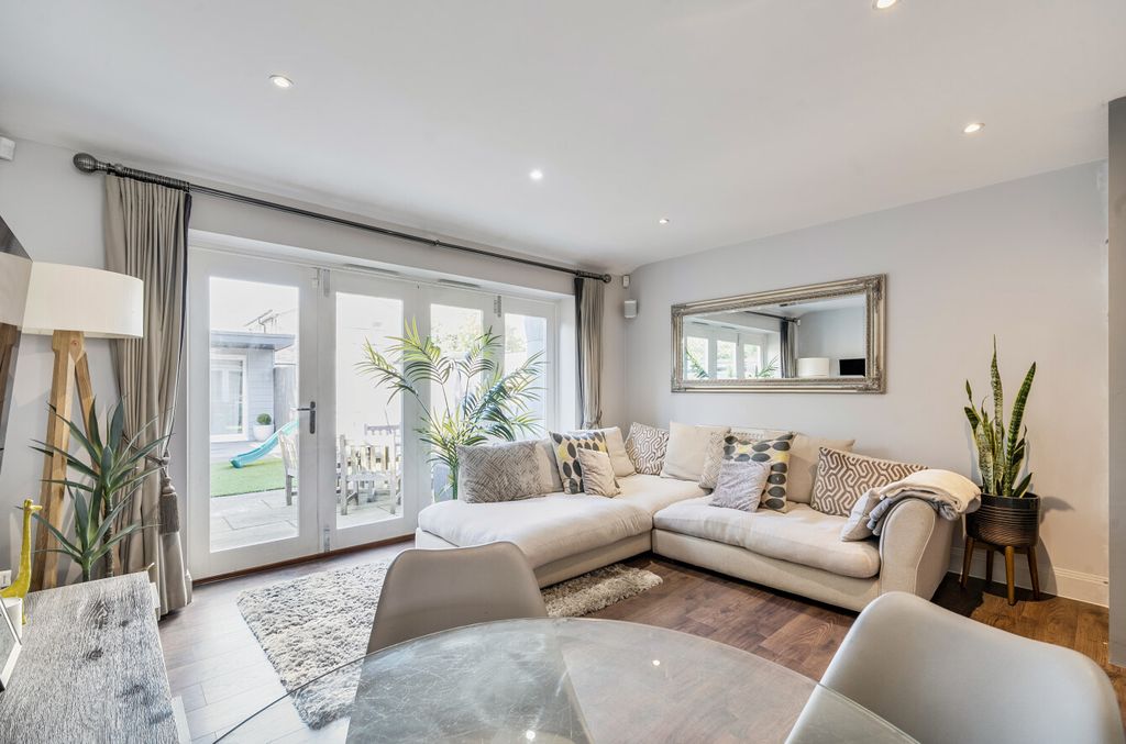 Property photo 2 of 27 Picture 2