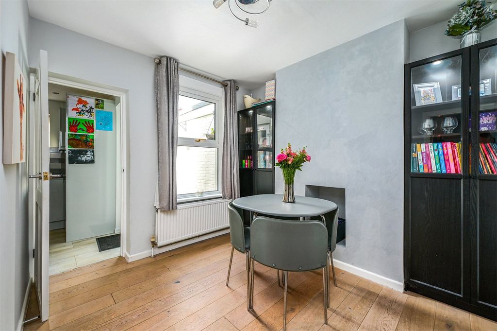 Property photo 3 of 10 Picture No. 09