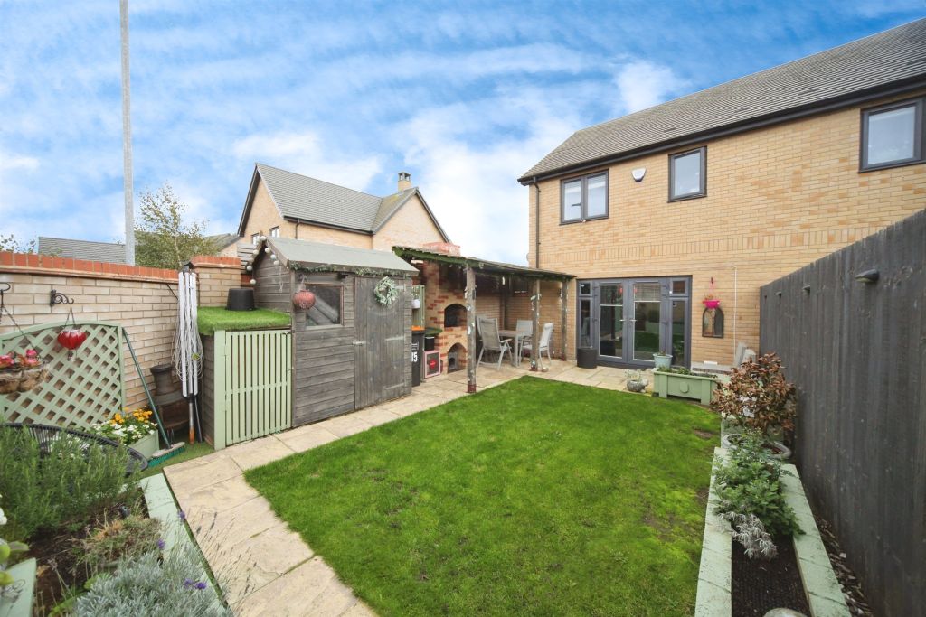 Property photo 2 of 16