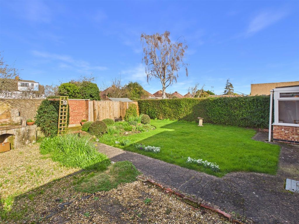Property photo 2 of 19