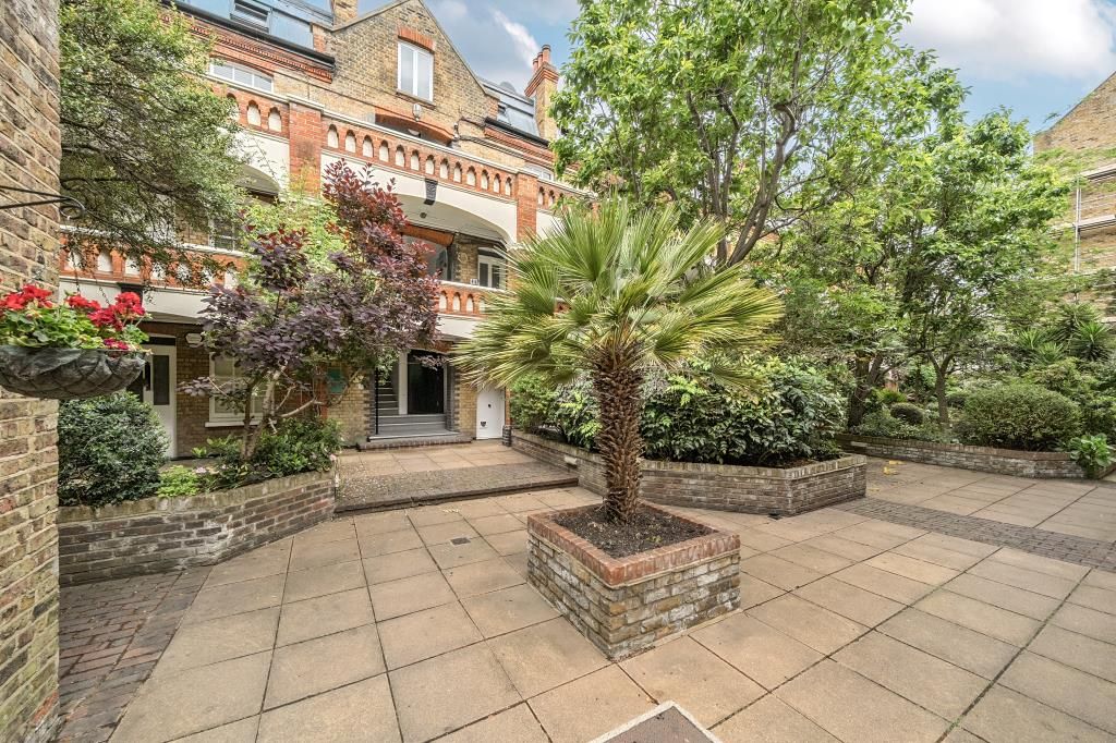 Property photo 1 of 23 External View