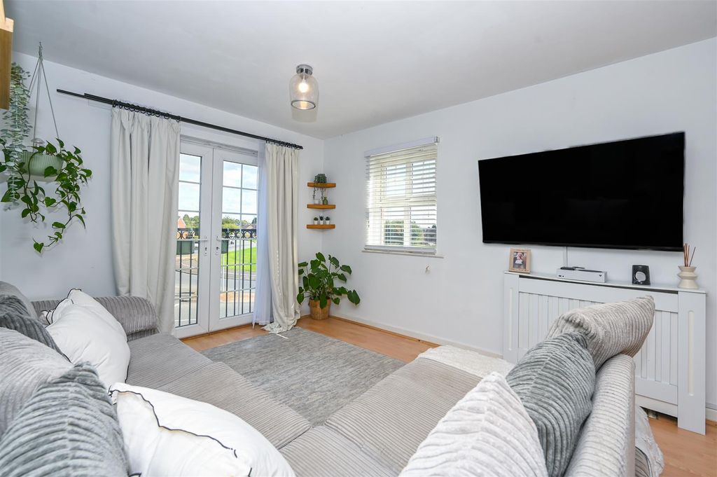 Property photo 2 of 24 Piele Road - Reception Room