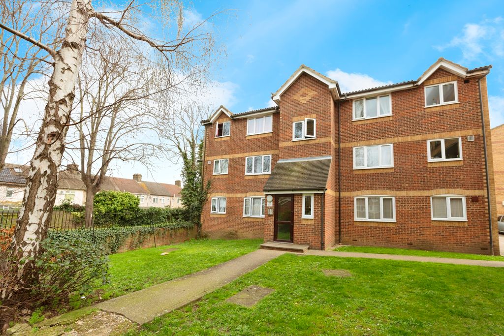 Property photo 1 of 15 Photography