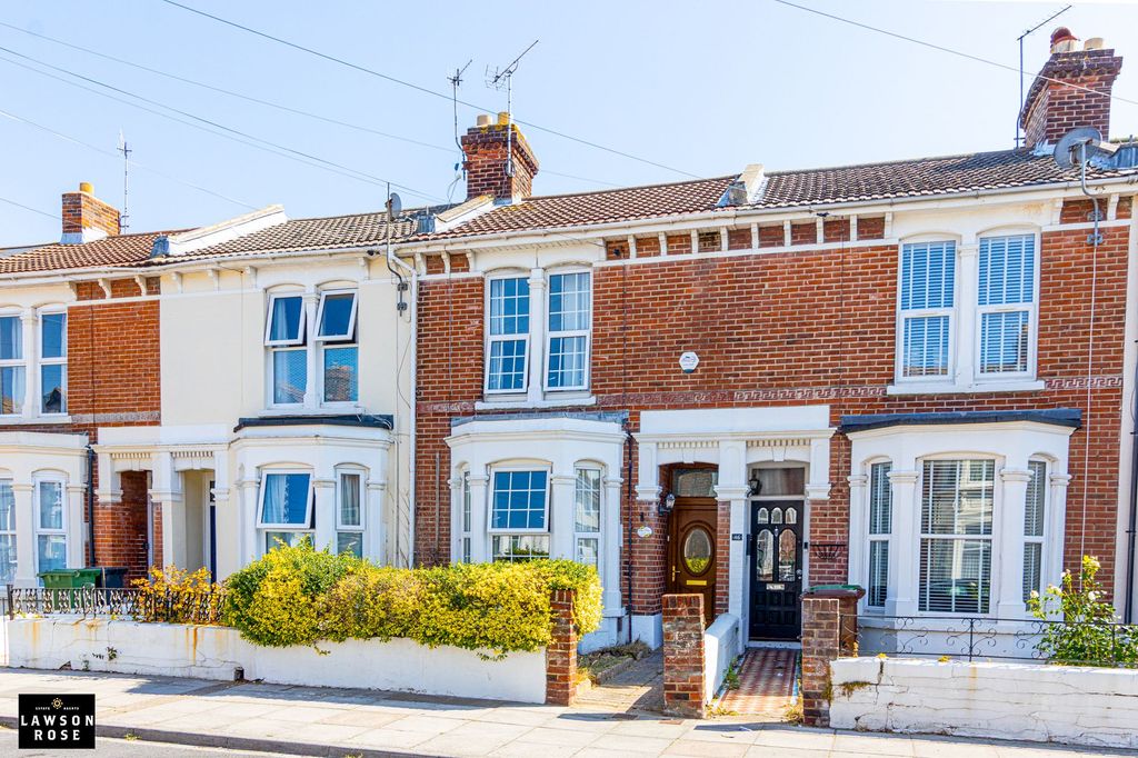 Property photo 1 of 33