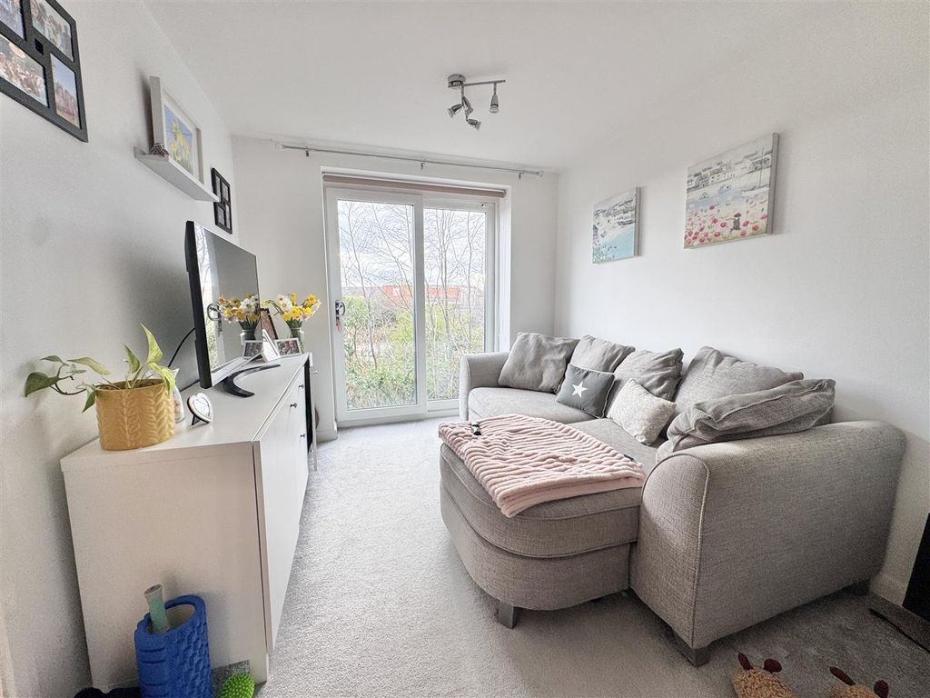 Property photo 1 of 7 Img_5945.Jpg