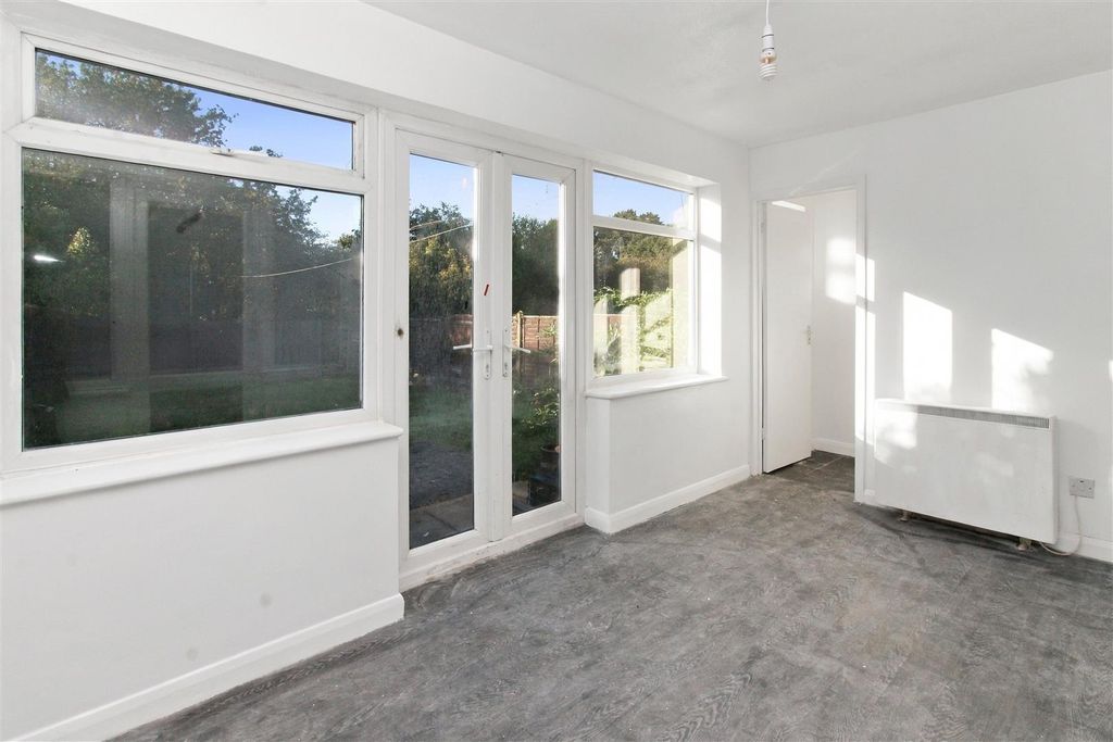 Property photo 3 of 14 Img_5848.Jpg