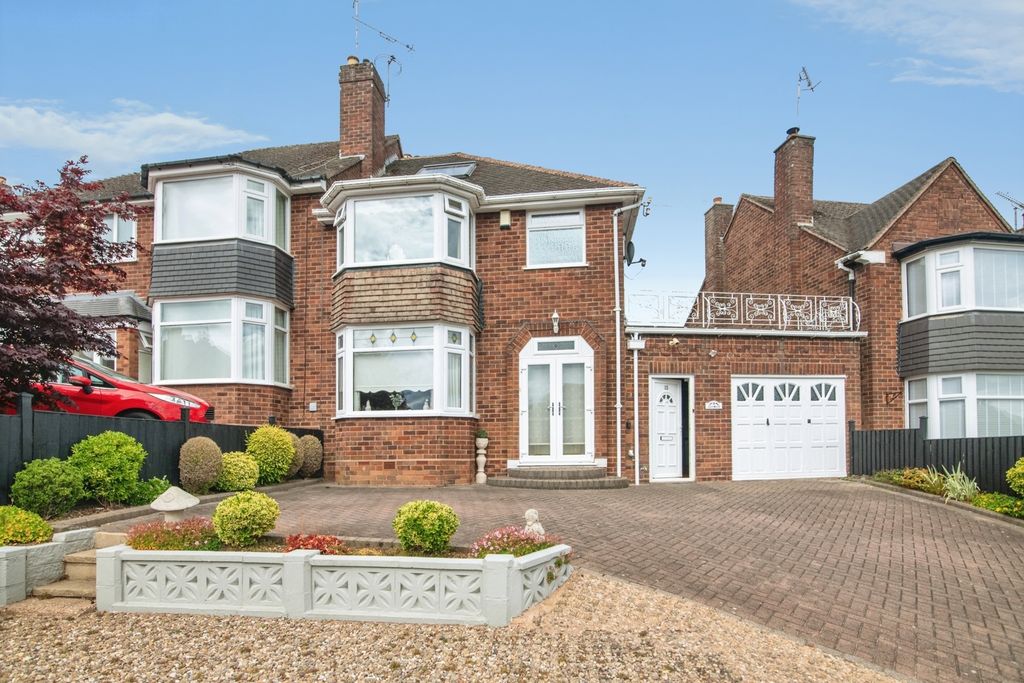 Property photo 1 of 30 Pbox-Img.Jpg