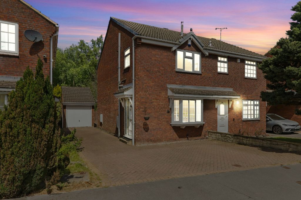 Property photo 1 of 21