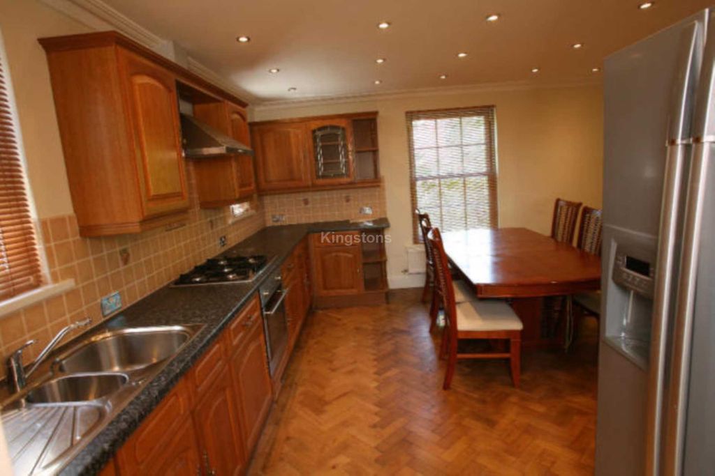 Property photo 1 of 29
