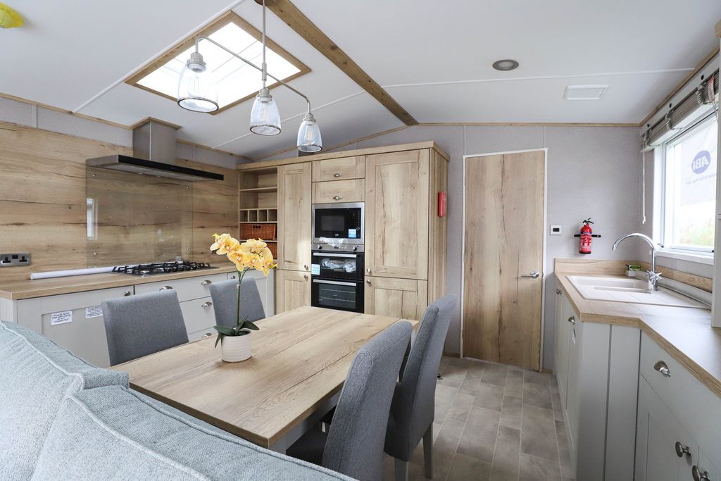 Property photo 3 of 11 Open Plan Living