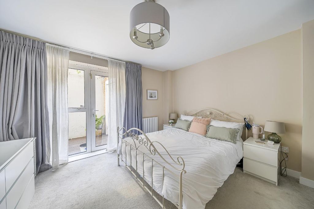 Property photo 3 of 9 Picture 3