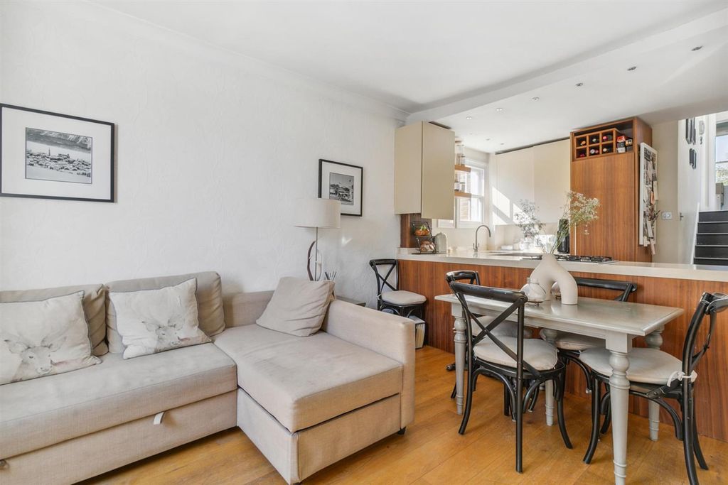 Property photo 3 of 13 Gowan Avenue 117-12.Jpg