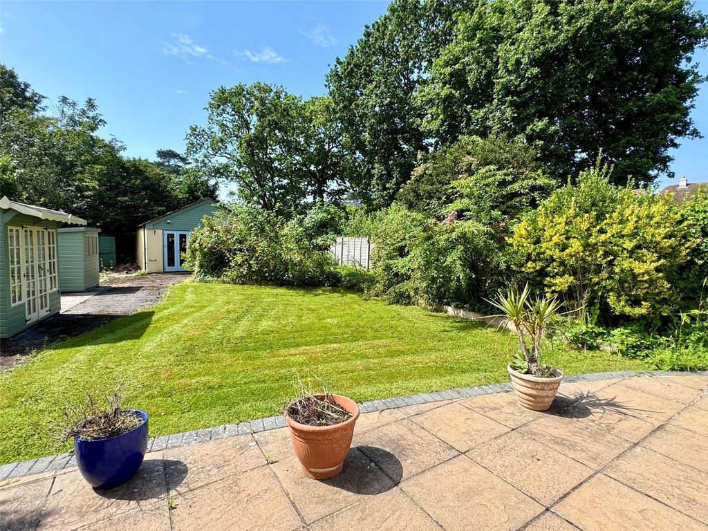 Property photo 3 of 22 Picture No. 05
