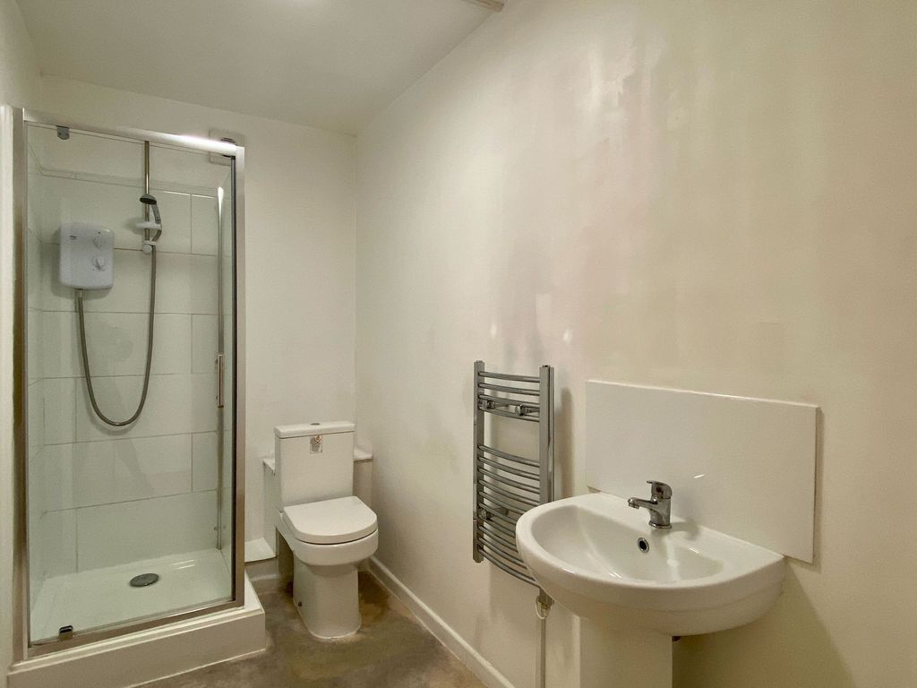 Property photo 2 of 9 Shower Room