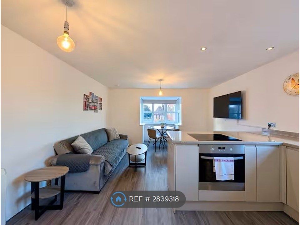 Property photo 3 of 23