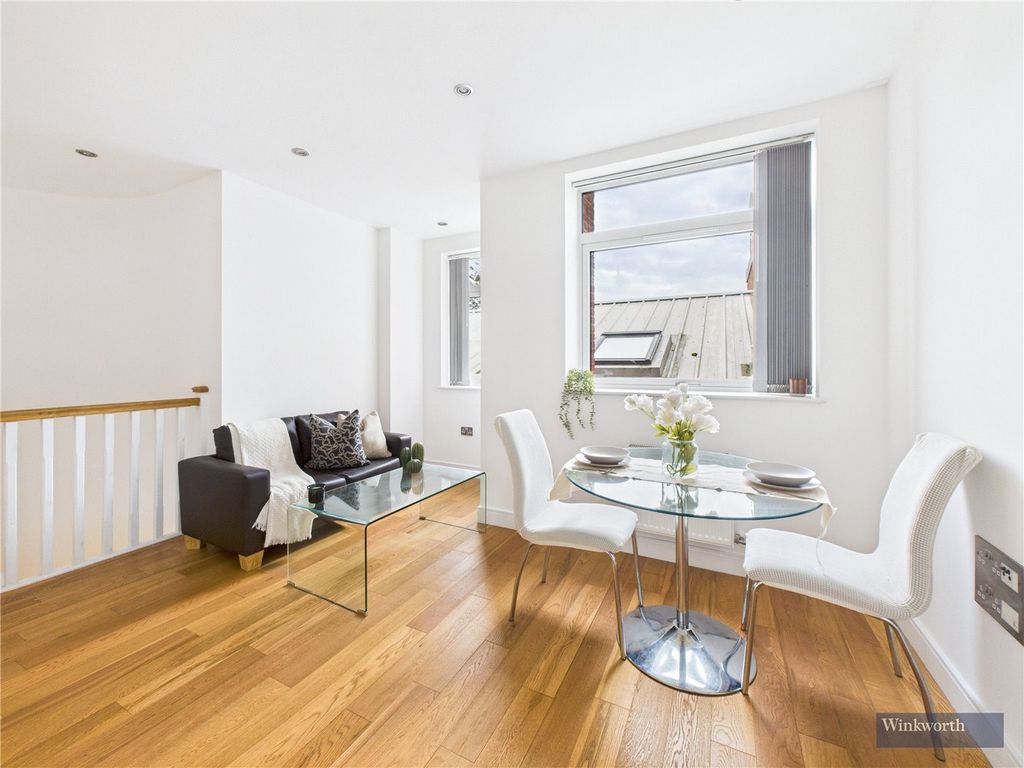 Property photo 2 of 8 Picture No. 09