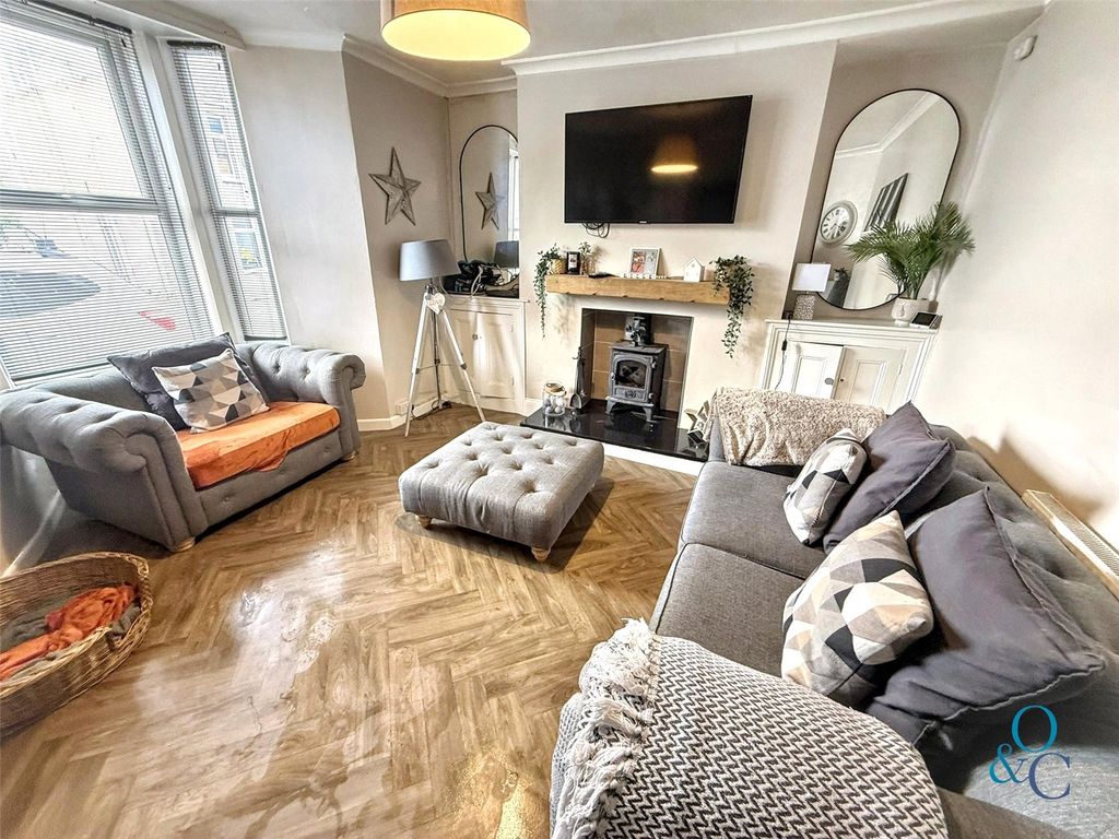 Property photo 3 of 12 Picture No. 17