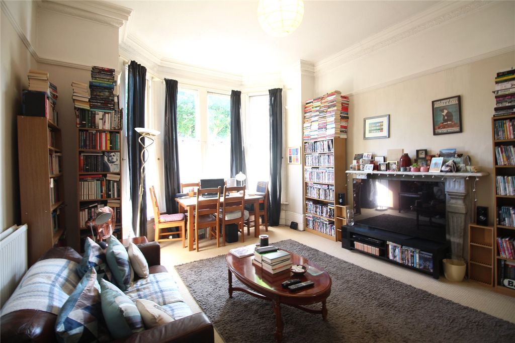 Property photo 2 of 10 Picture No. 26