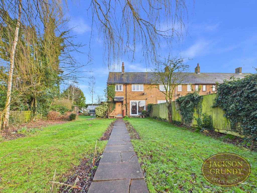 Property photo 2 of 30 Manor Walk