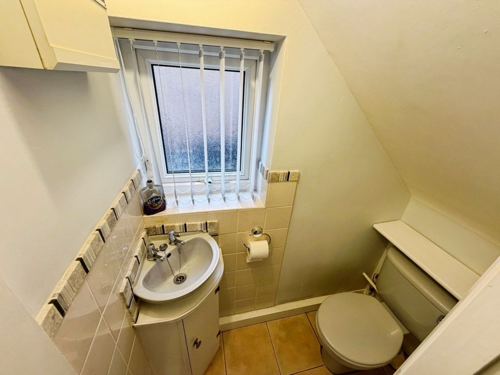 Property photo 3 of 35 Pbox-Img.Jpg