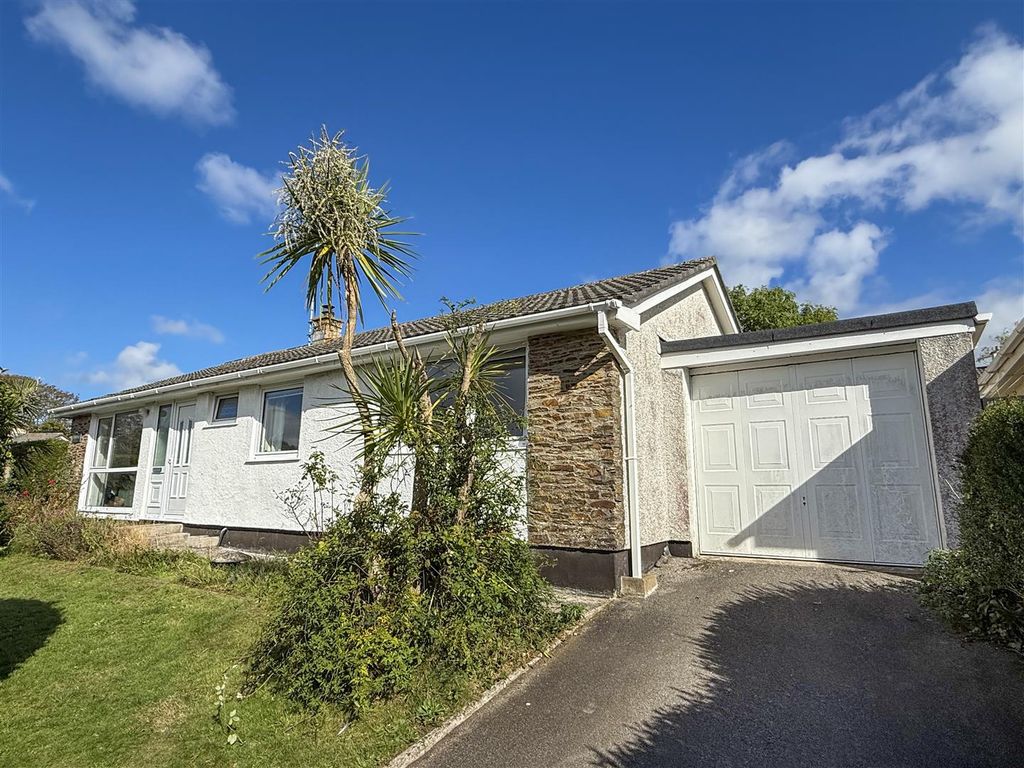 Property photo 1 of 27