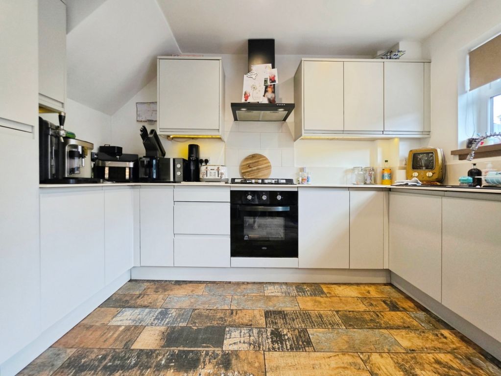 Property photo 2 of 28 Pbox-Img.Jpg