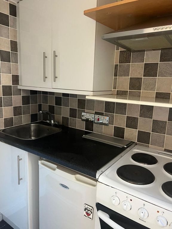 Property photo 2 of 3