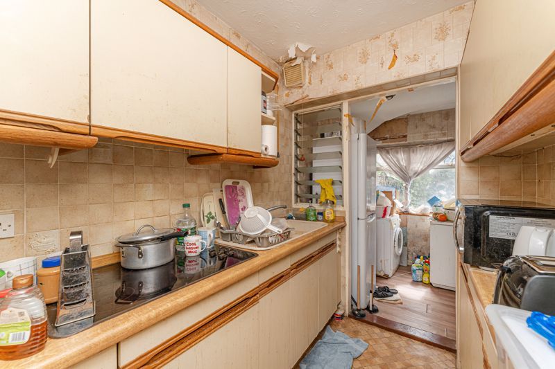 Property photo 3 of 14 Photo 6