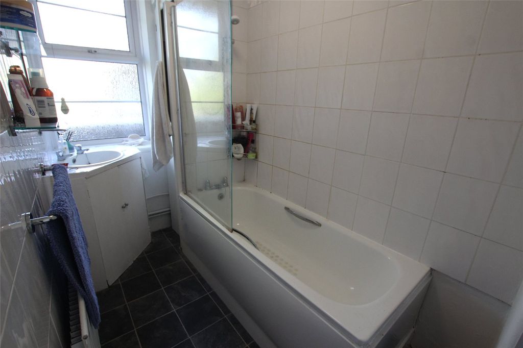 Property photo 3 of 5 Picture No. 05