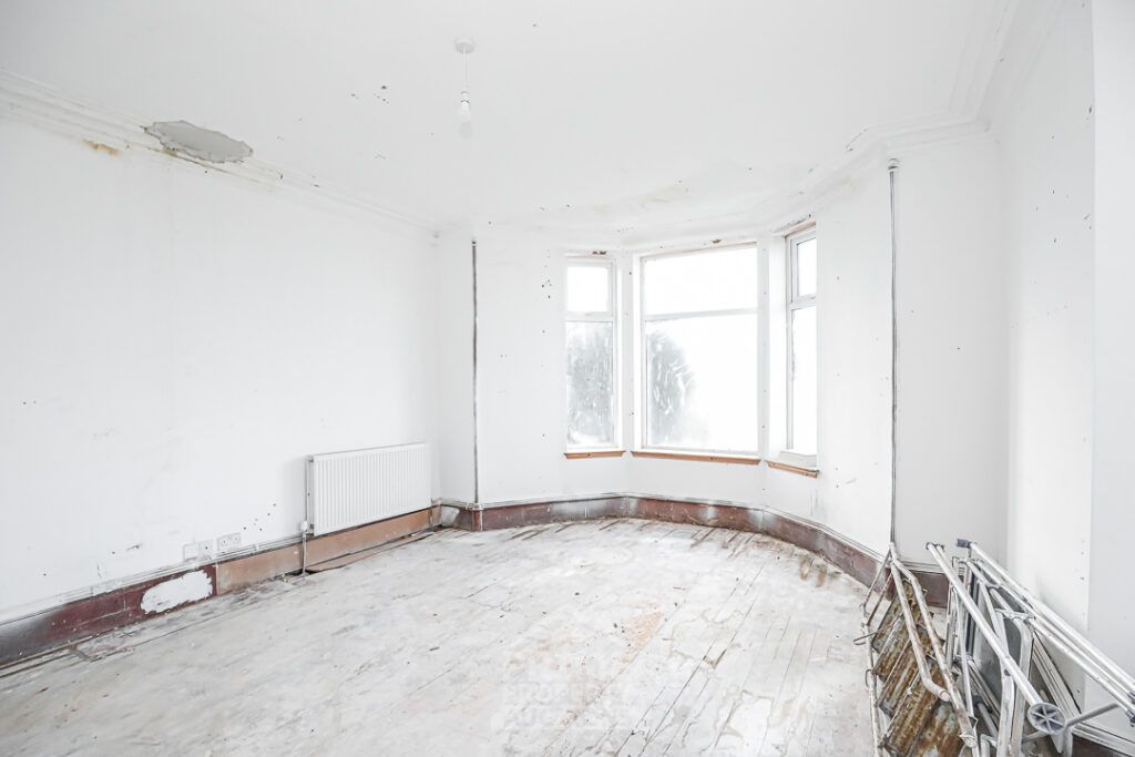 Property photo 2 of 46