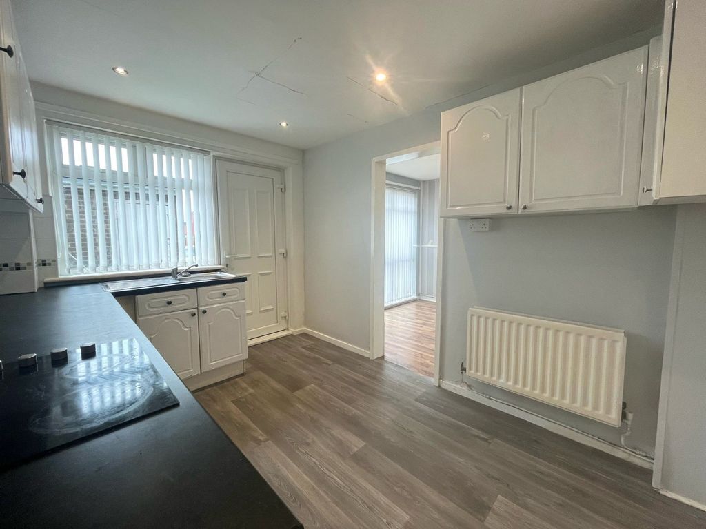 Property photo 3 of 16 4517994