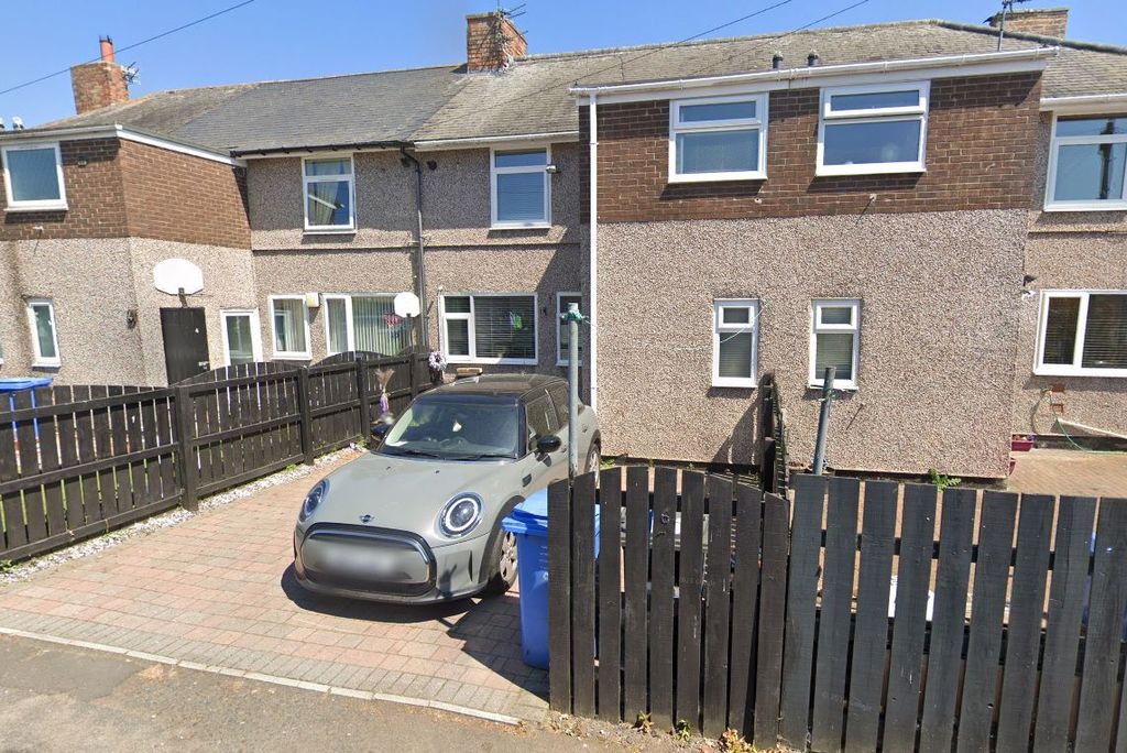 Property photo 1 of 11