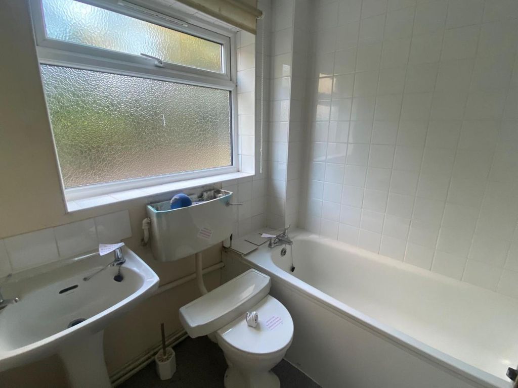 Property photo 3 of 8 8Fcd1F9F-272F-4906-97Af-447E3F36A57c.Jpg