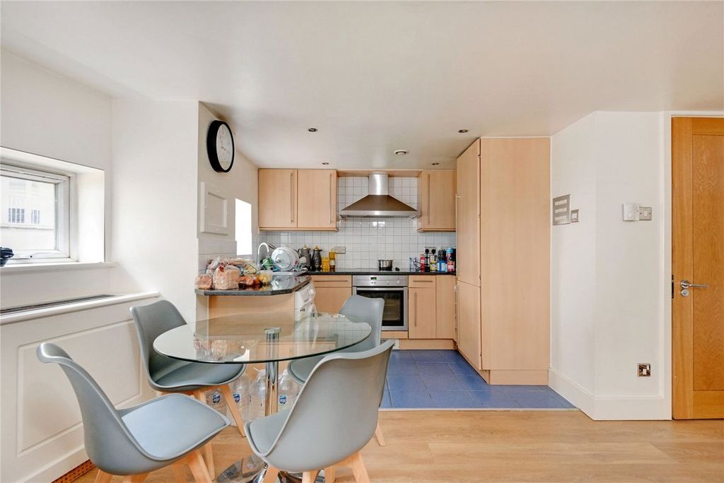 Property photo 3 of 3