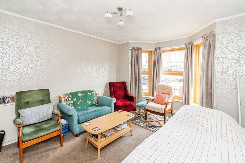 Property photo 3 of 16 Pbox-Img.Jpg