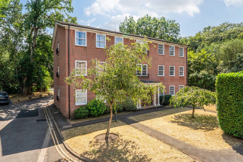 Property photo 1 of 14 1-6A5A2471A3c72-1...
