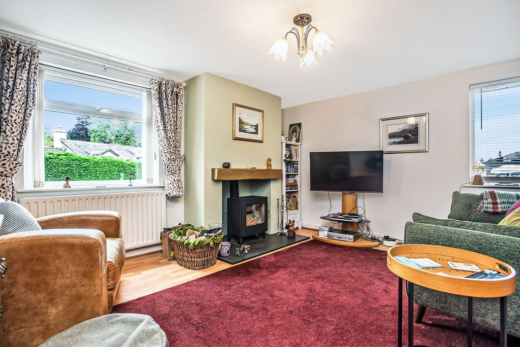Property photo 2 of 24
