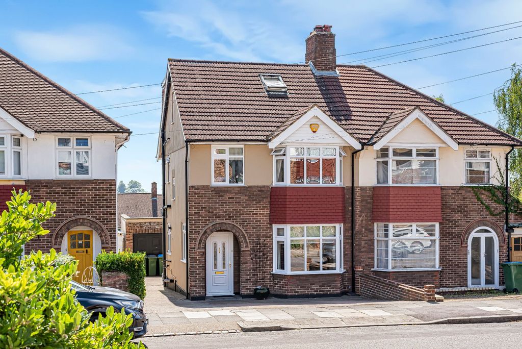 Property photo 1 of 31 Picture No. 32