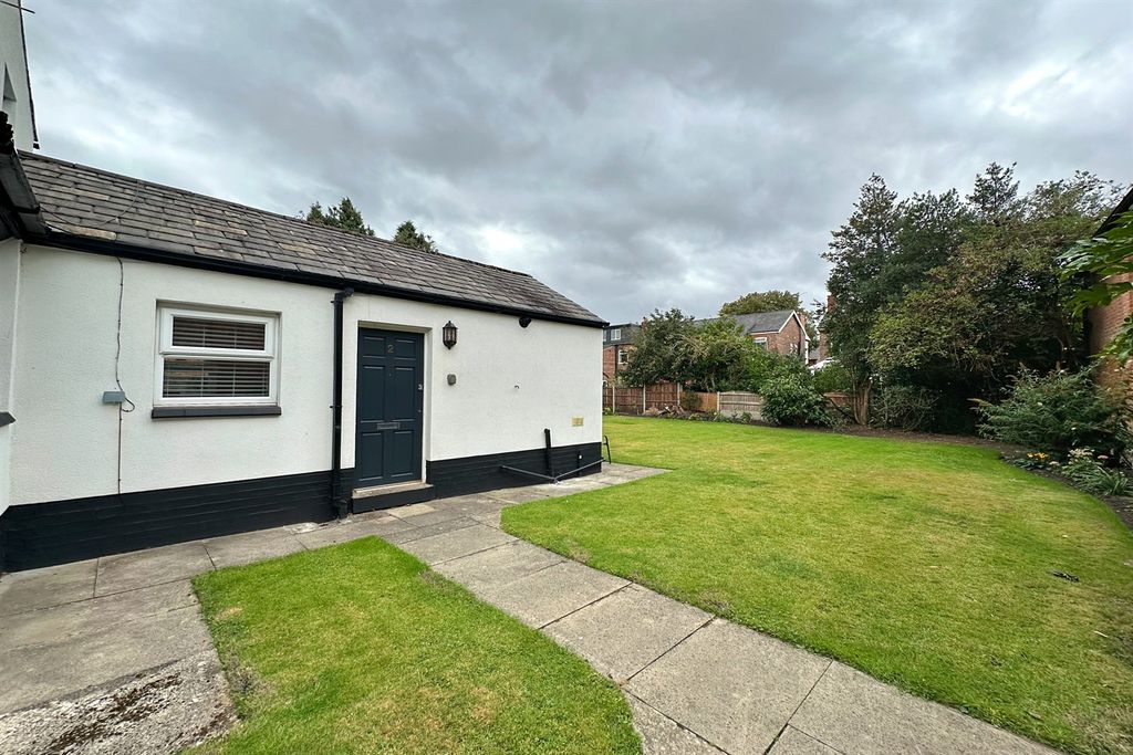 Property photo 1 of 15 (Main)