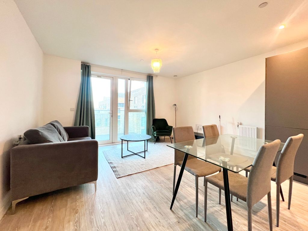 Property photo 3 of 12